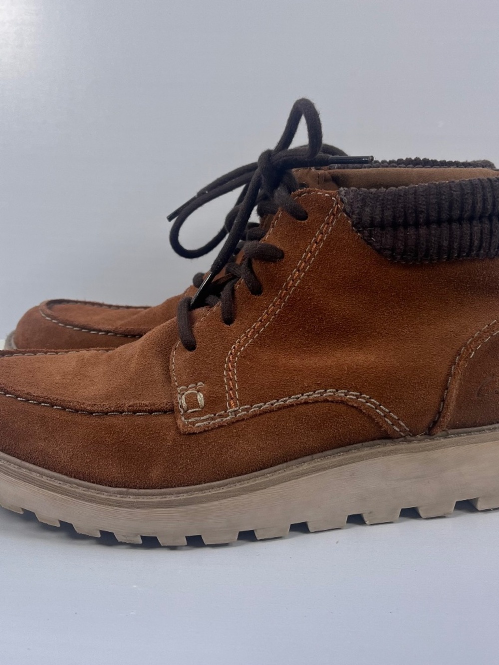 Clarks Barnes Mid Moc Toe Brown Suede Outdoor Comfort Boots Men's Size 9.5